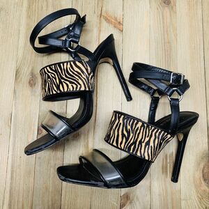 EXPRESS® Black Strappy Heels Tiger Animal Print Genuine Haircalf Size 9.US Women